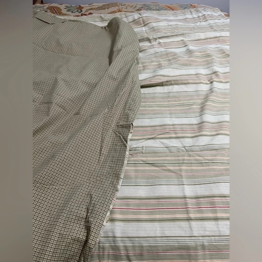 20. Waverly Reversible Twin Size Duvet Cover